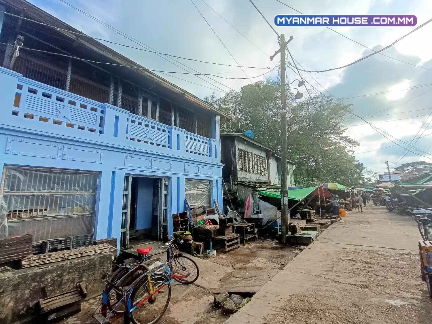 #အိပ်ခန်း ၄ခန်းပါ #လုံးချင်းနှစ်ထပ်တိုက် #ငှားမည်။ လစာ ၅၀၀,၀၀၀ (ညှိနှိုင်း)၊ #ဥက္ကံမြို့ #တိုက်ကြီးမြို့နယ်  #ရန်ကုန် 